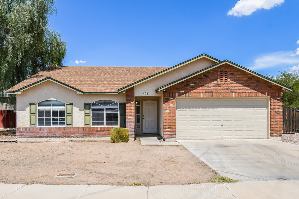 527 N Bailey Cir photo 2