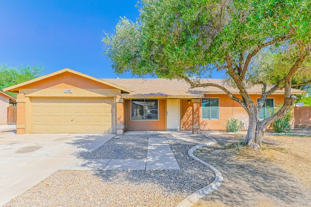 562 W Highland St Chandler, AZ 85225 photo 2