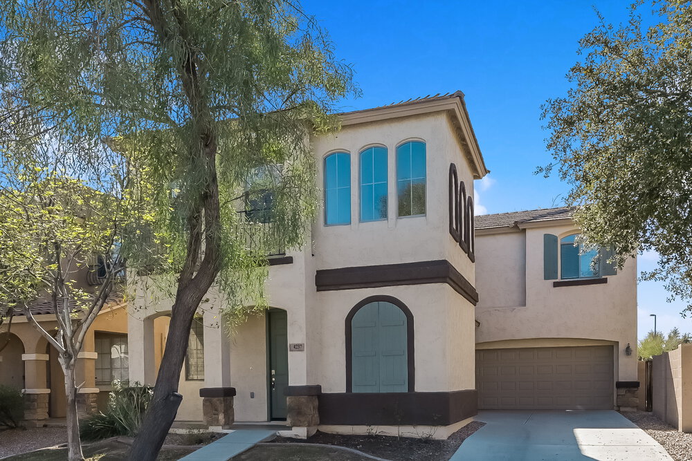 4237 E Santa Fe Ln photo 3