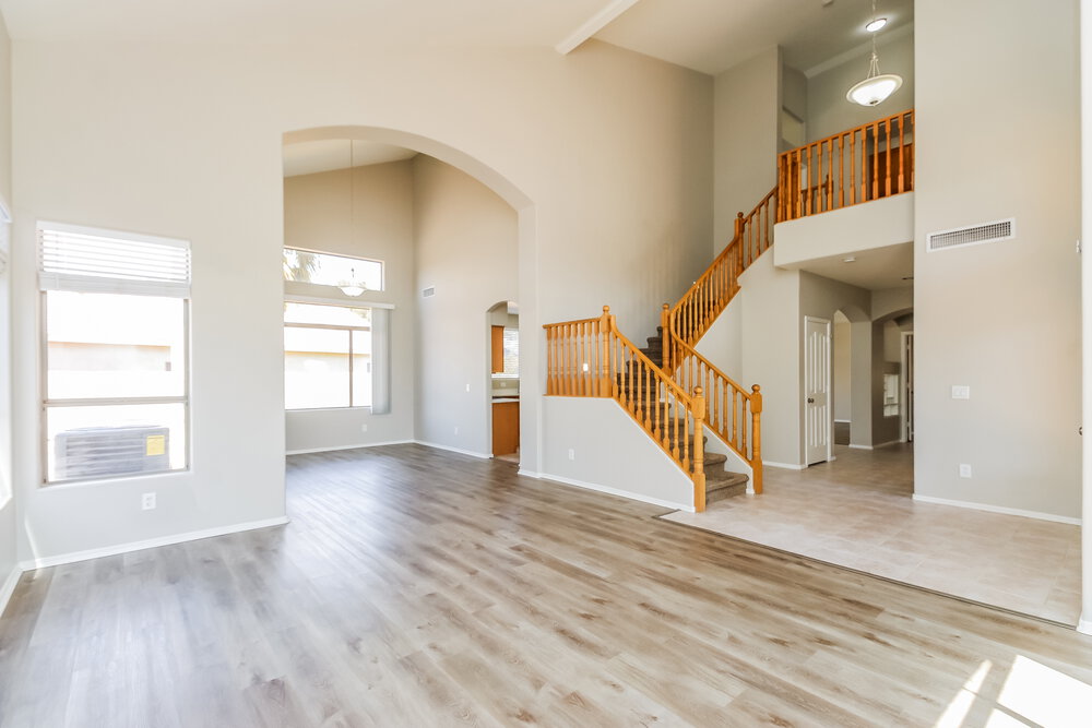 1356 E Black Diamond Dr photo 4