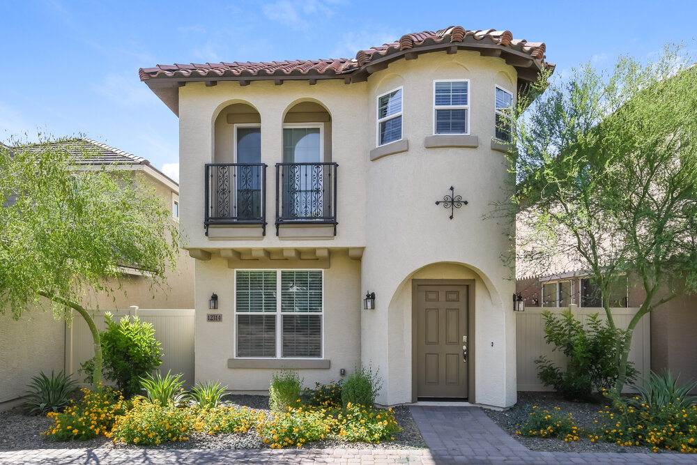 12314 W Cactus Blossom Trail Peoria, AZ 85383 photo 2