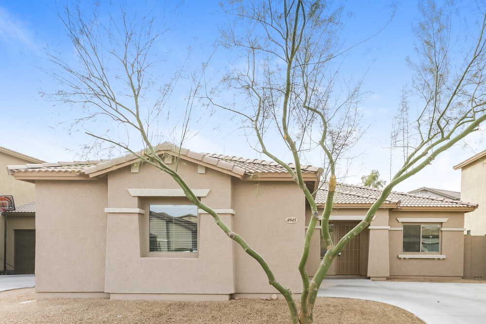 4945 W Fawn Dr photo 3