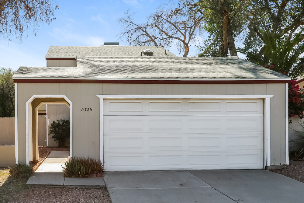 7026 S 41st Pl Phoenix, AZ 85042 photo 2