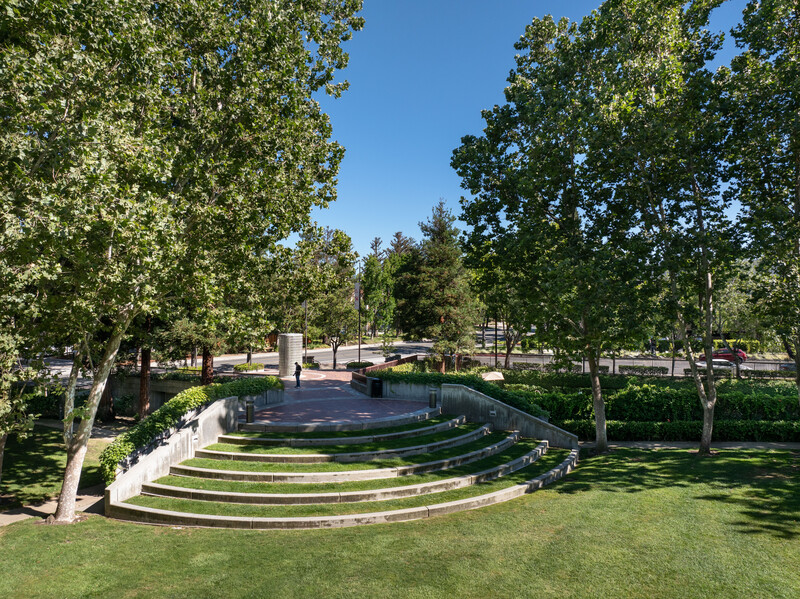 20350 Stevens Creek Blvd Cupertino, CA 95014 photo 2