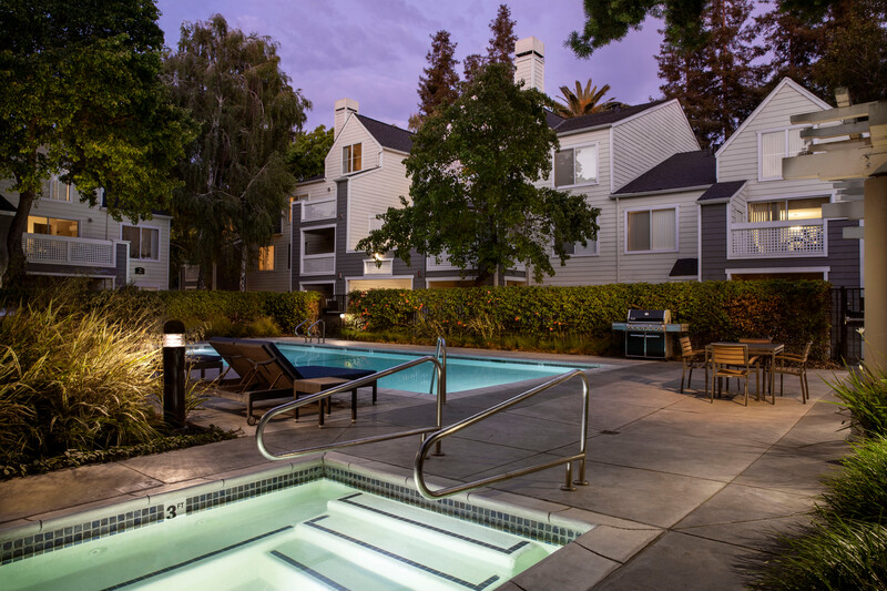 Apartments on Newhall St · Santa Clara photo 2