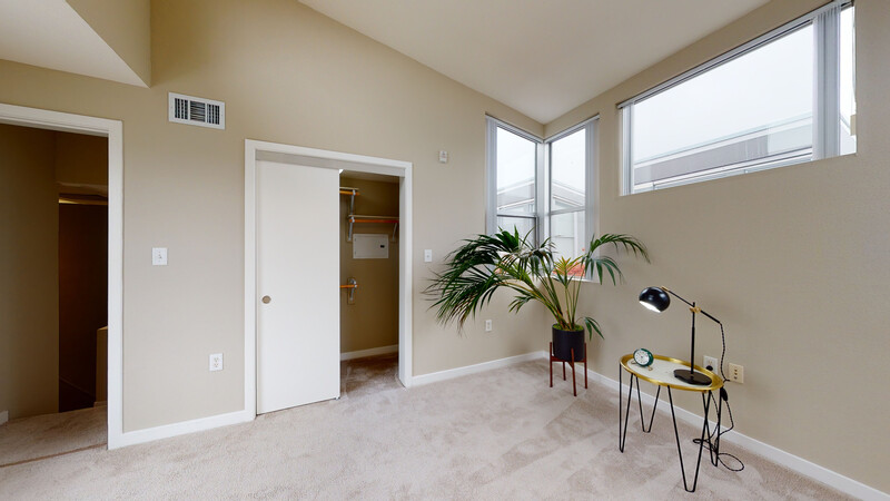 Charming Two Bedroom House photo 4