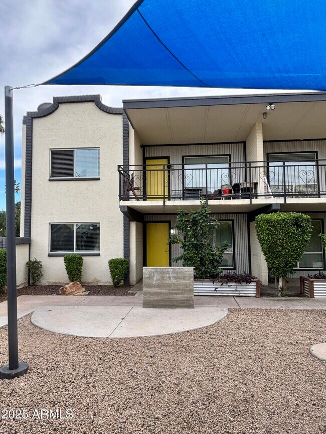 6730 N 17th Ave Phoenix, AZ 85015 photo 4