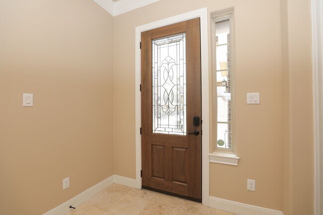 11002 Upland Forest Drive, Houston, TX 77043 photo 4