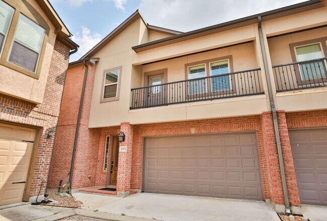 11002 Upland Forest Drive, Houston, TX 77043 photo 3