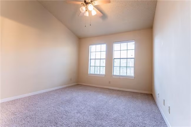 2216 San Gabriel St Austin, TX 78705 photo 5