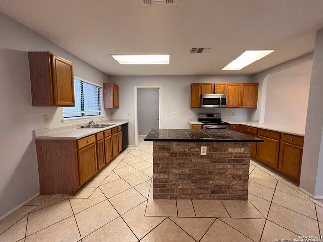 15403 Corian Creek Dr San Antonio, TX 78247 photo 5