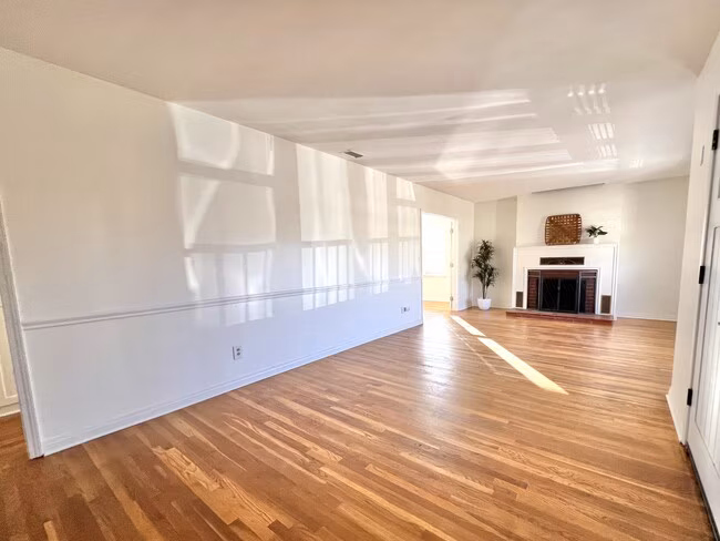 6165 Blain Pl La Mesa, CA 91942 photo 5