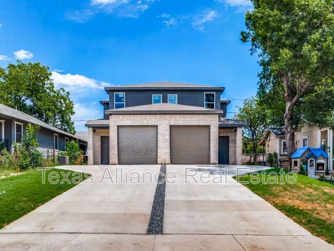 3628-3630 Frazier Court photo 2