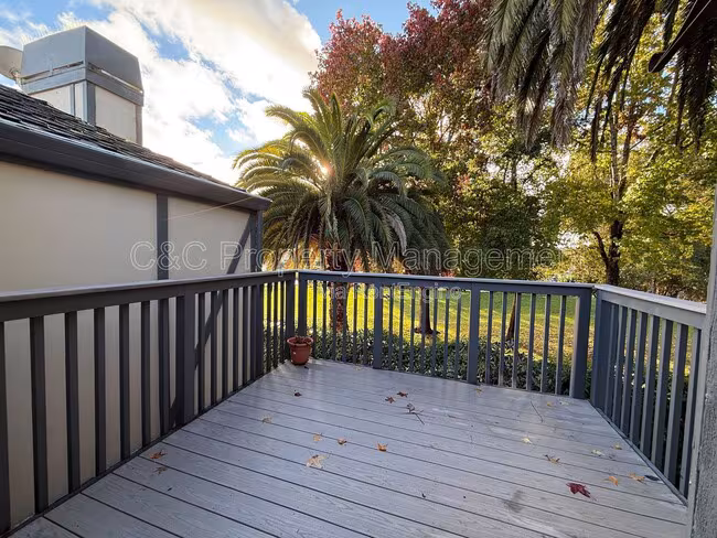 63 S Branciforte Ave Santa Cruz, CA 95062 photo 3