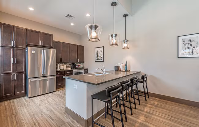 Vermillion Apartments photo 4