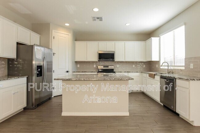 36117 W San Clemente Ave photo 2