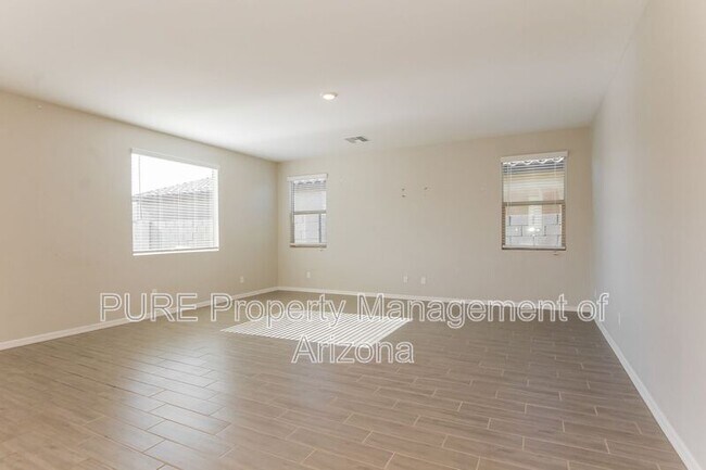 36117 W San Clemente Ave photo 4
