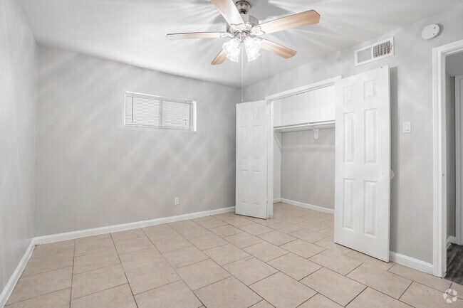 Encanto Apartments photo 2