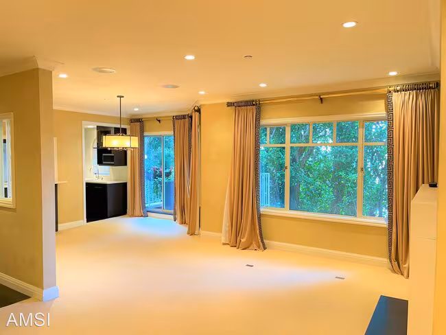 1150 Lombard Street, San Francisco, CA 94109 photo 2