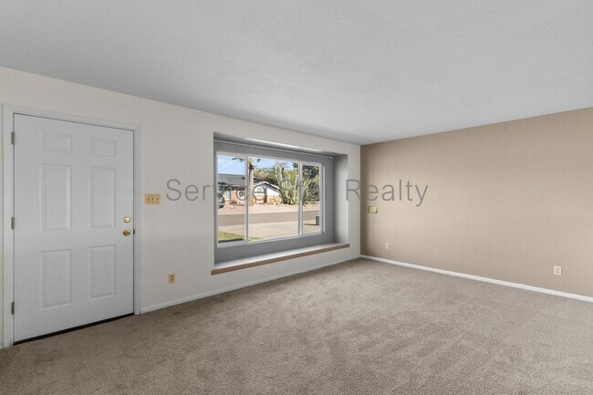 8701 E Palm Ln Scottsdale, AZ 85257 photo 4