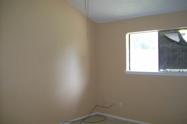 10526 Crescent Moon Drive, Houston, TX 77064 photo 4