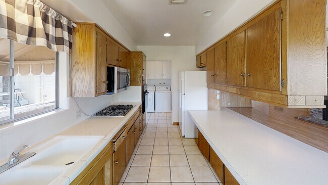 5078 Catoctin Dr San Diego, CA 92115 photo 4