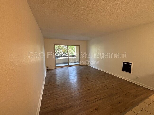 466 Crescent St Oakland, CA 94610 photo 5