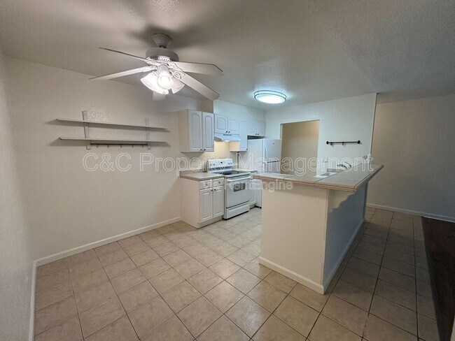 466 Crescent St Oakland, CA 94610 photo 2
