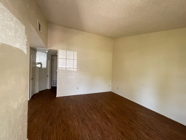 7902 Brodie Ln Austin, TX 78745 photo 4