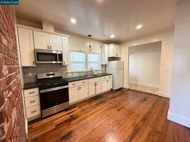 2303 Sonoma Blvd Vallejo, CA 94590 photo 4