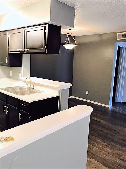 AUBRY HILLS APARTMENTS photo 5