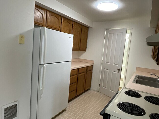 1911 26th St Everett, WA 98201 photo 5