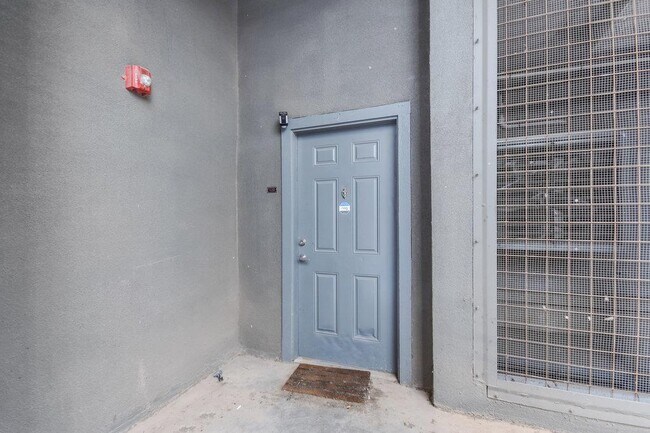2502 Leon St Austin, TX 78705 photo 5