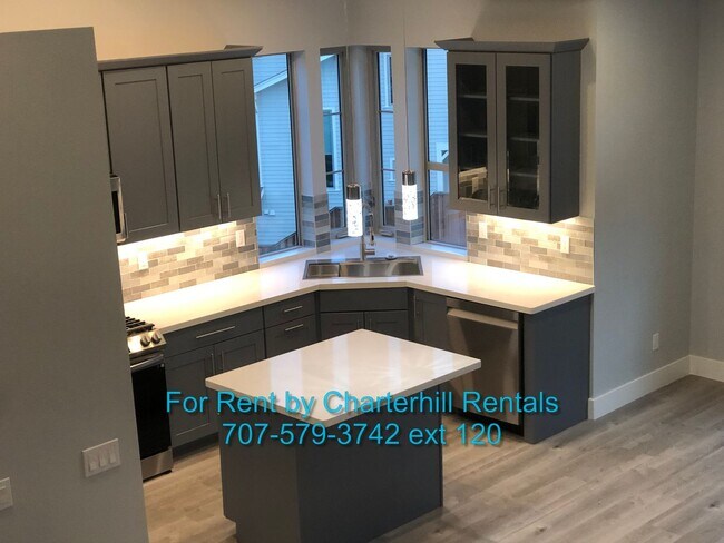 2069 Stagecoach Rd Santa Rosa, CA 95404 photo 4