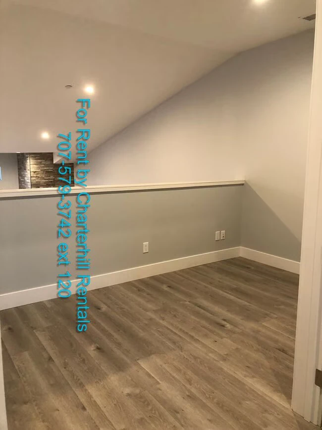 2069 Stagecoach Rd Santa Rosa, CA 95404 photo 4