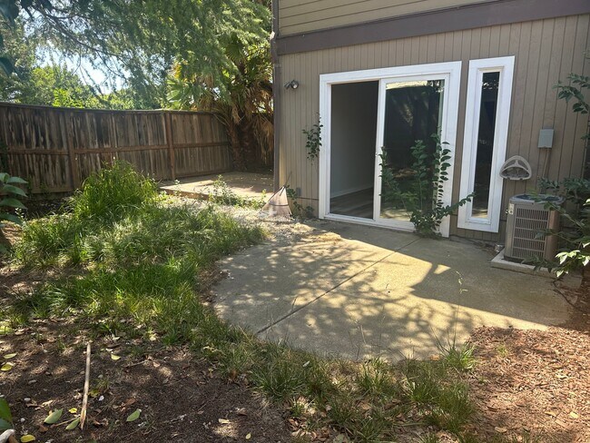 362 Tabor Ave Fairfield, CA 94533 photo 2