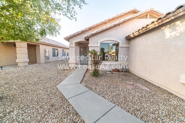 15857 W Washington St photo 3