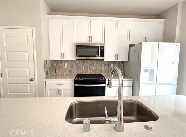 28221 Ashtree St Temecula, CA 92591 photo 4