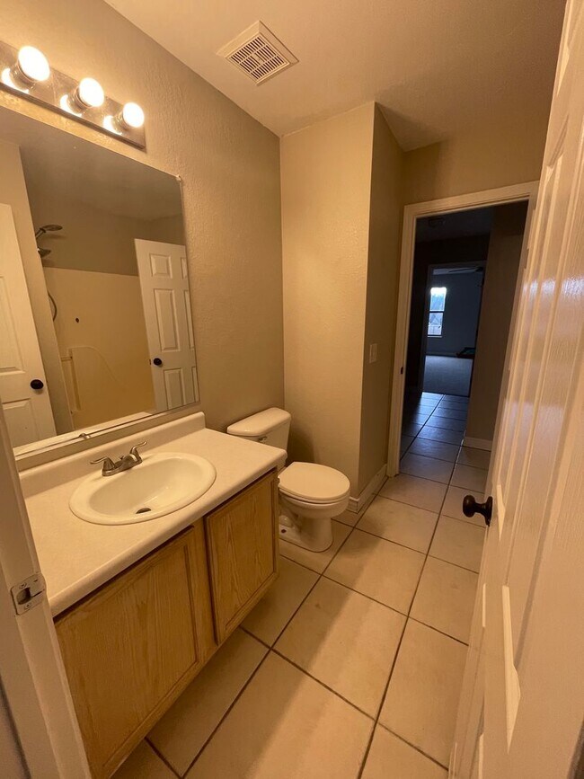 696 S Concord St Gilbert, AZ 85296 photo 4