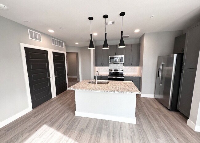 5005 E Parmer Ln Manor, TX 78653 photo 3