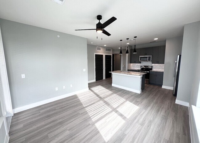 5005 E Parmer Ln Manor, TX 78653 photo 5