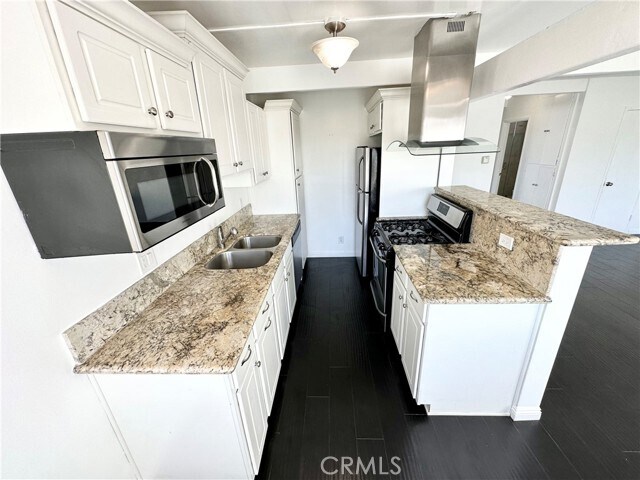 129 W Canada San Clemente, CA 92672 photo 3