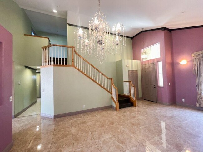 Stunning 4-bedroom 3 bathroom 2114sqft home in Union City photo 4
