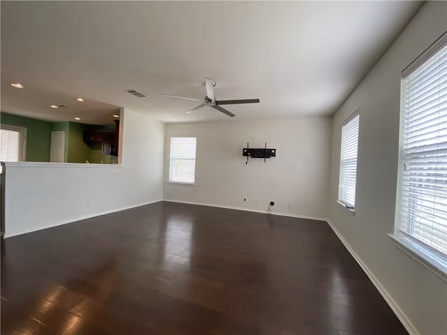 600 Gabriel Mills Dr Round Rock, TX 78664 photo 5