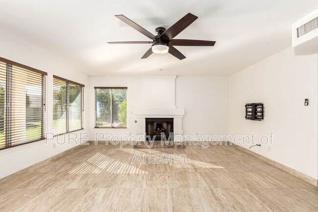 19004 N 35th Way photo 5