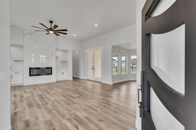 157 Country Pl Ln Van Alstyne, TX 75495 photo 5