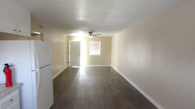 905 N Main St Copperas Cove, TX 76522 photo 4