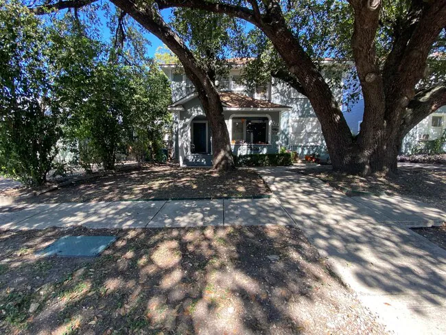 767-769 Fulton Ave San Antonio, TX 78212 photo 2
