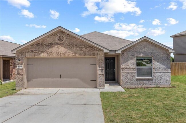 625 Riverdale Dr Jarrell, TX 76537 photo 2