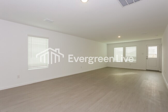 1008 Calley Pear Trl Princeton, TX 75407 photo 4